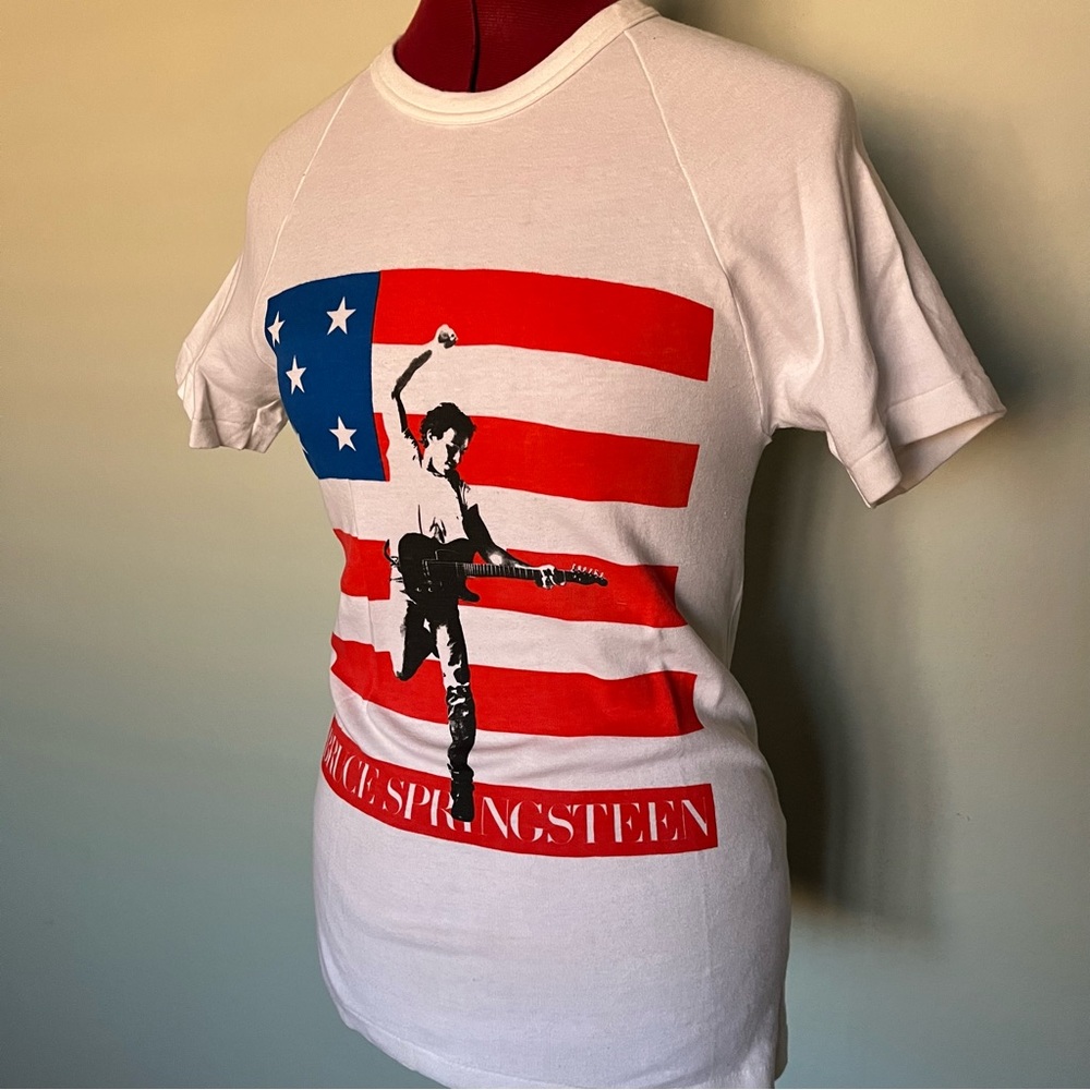 Vintage Bruce Springsteen Graphic Tee (Fits like Small) - Picture 4 of 9